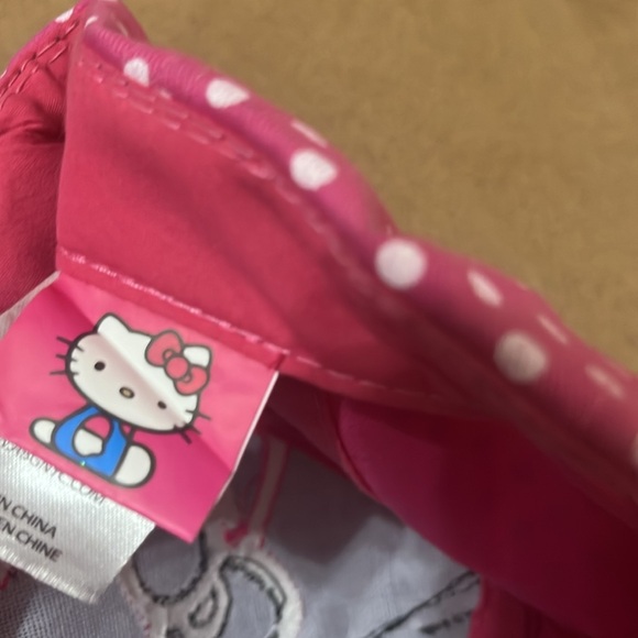 Hello Kitty Sequin Bow Cap - Picture 5 of 5